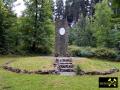 Verwendung einer Basaltsäule vom Stbr. Scheibenberg als Kriegerdenkmal im Stadtpark Scheibenberg, Erzgebirge, Sachsen, (D) 29.09.2015 (2).JPG